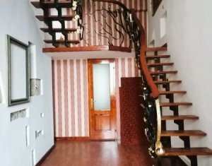 Ultracentral! Oportunitate apartament 4 camere, Piata Unirii