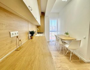 Apartament 55 mp, ultrafinisat, strada Urusagului