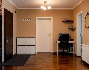 Apartament cu doua camere, mobilat si utilat, parcare inclusa, Floresti