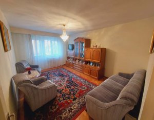 Apartament 3 Camere, 3 Balcoane, 84 mp total, etaj 3, lift nou, Manastur