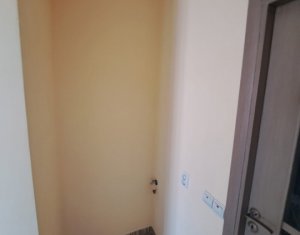 Apartament cu 3 camere, zona Vivo, Floresti