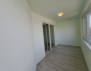 Apartament cu 3 camere, zona Vivo, Floresti