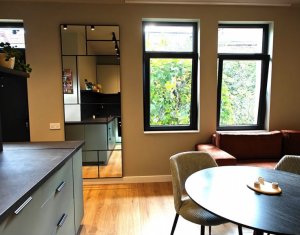 Apartament 2 camere la casa cu gradina si 2 locuri parcare