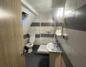 Apartament de 3 camere, situat în zona Centru/Traian