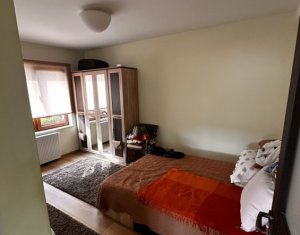 Apartament cu gradina in bloc tip vila, 75 mp util + 120 mp, parcare 