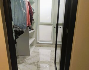 Apartament cu 2 camere, zona Porii