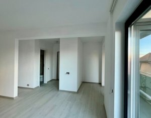 Apartament 3 camere, cu CF, parcare, zona Someseni, strada Traian Vuia