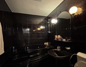 Apartament lux de 4 camere, zona The Office