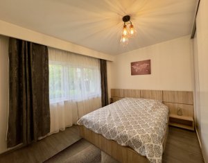 Apartament 3 Camere Decomandat | 2 Băi | Zona Str. București | Boxă 15 mp