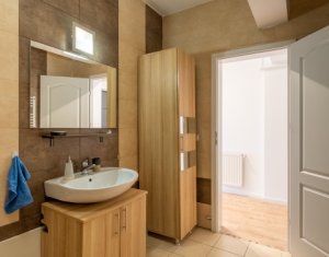 EXCLUSIV 2 camere decomandate, terasă de 60 mp, garaj inclus