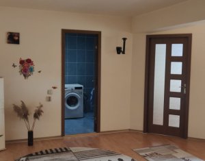 Apartament 2 camere , 54 mp , parcare, zona Stadionului 