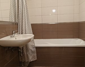 Apartament spațios cu 3 camere, decomandat, Calea Dorobanților