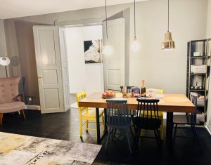 Apartament 70 mp, in vila P+1+Pod,  Andrei Muresanu