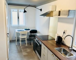 Apartament 70 mp, in vila P+1+Pod,  Andrei Muresanu