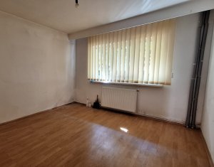 Vanzare apartament 3 camere, Zorilor, strada Lunii