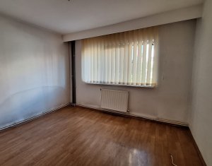 Vanzare apartament 3 camere, Zorilor, strada Lunii