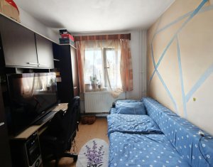 Apartament cu 3 camere, parter, Aleea Retezat