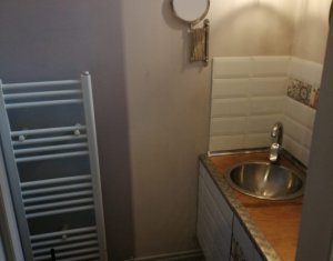 Apartament de vânzare în zonă centrală