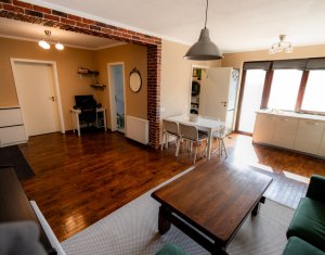 Vanzare apartament 2 camere in Floresti