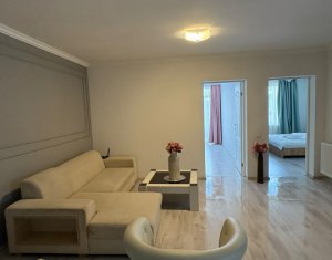 Vanzare apartament 3 camere in Floresti