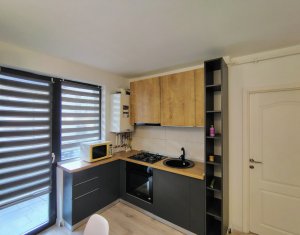 Vanzare apartament 3 camere in Floresti
