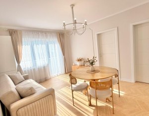 Vanzare apartament 3 camere in Floresti