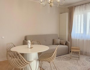 Vanzare apartament 3 camere in Floresti